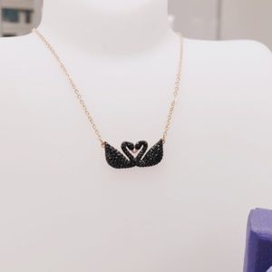ICONIC SWAN DOUBLE NECKLACE, BLACK, ROSE GOLD